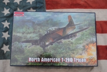 images/productimages/small/North American T-28D Trojan Roden 450 1;48.jpg